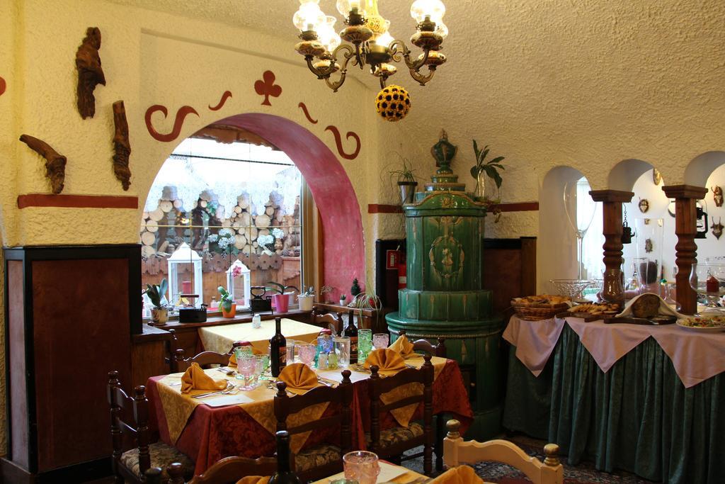 Hotel Ancora Castello-Molina di Fiemme Bagian luar foto